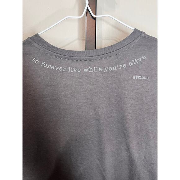 Atticus Don’t Promise To Live Forever Gray Short Sleeve Graphic Tee Size Small - Picture 4 of 9